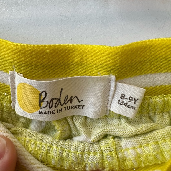 Mini Boden Yellow Polka Dot Tiered Skirt With Built In Shorts (Size 8-9) - Picture 4 of 6